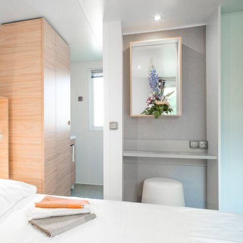 MOBILHOME 4 personnes - Mobile-home | Ultimate | 2 Ch. | 4 Pers. | Terrasse surélevée | 2 SDB | Clim.