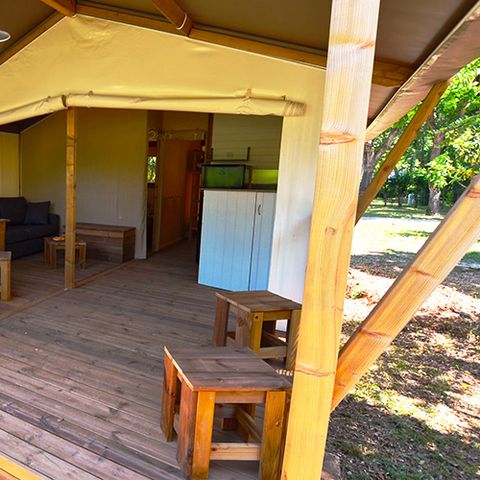 Tente en toile et en bois 5 personnes - Tente Lodge Cottu