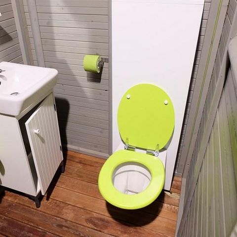 Emplacement - Premium + sanitaire privé