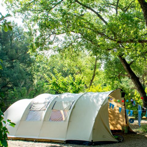 Emplacement - Emplacement tente, caravane ou camping-car + véhicule