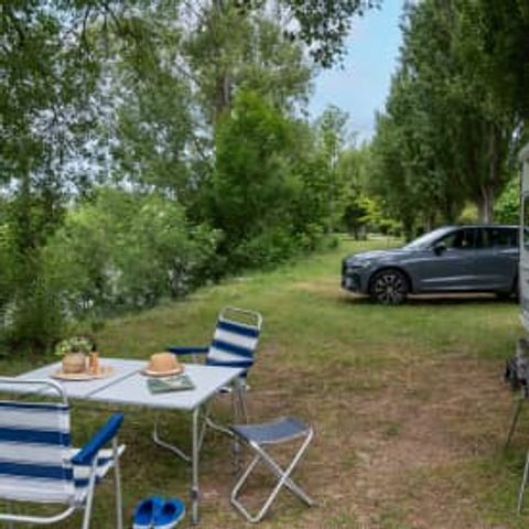 Emplacement - Emplacement ** Vue Rivière