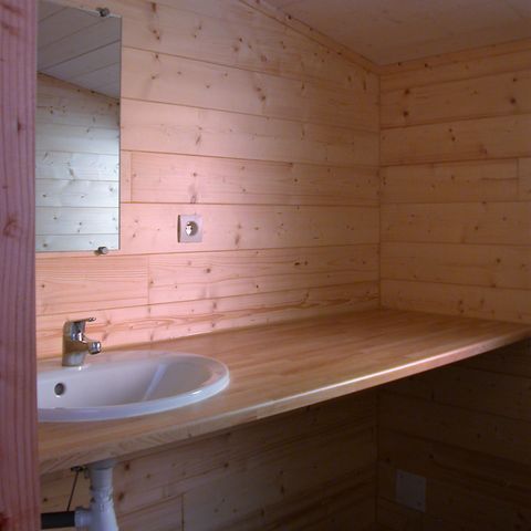 Chalet 5 personnes - Confort été - 2 chambres - TV - PLANCHA - WIFI