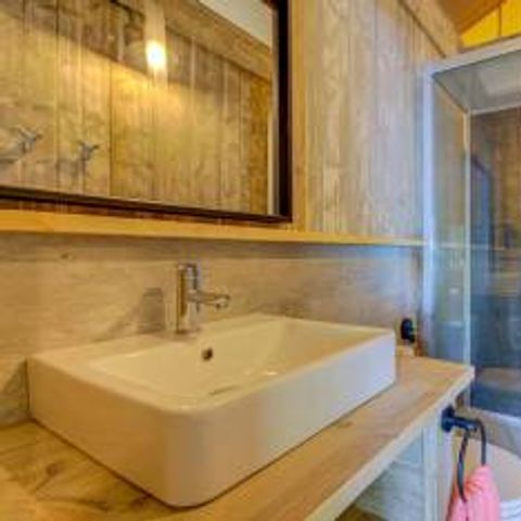 Tente en toile et en bois 4 personnes - Lodge Prémium 4 personnes