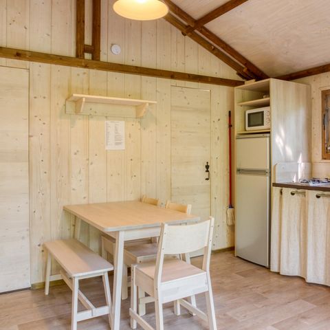 TENTE TOILE ET BOIS 5 personnes - Cabane Lodge Bois sur pilotis Confort 27m² 2 chambres - terrasse bois couverte, zone ombragée 5 pers