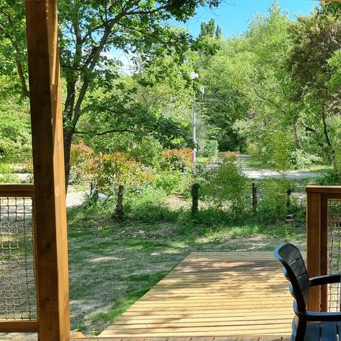 CHALET 6 personnes - Confort 35m² 3 chambres terrasse semi-couverte + climatisation