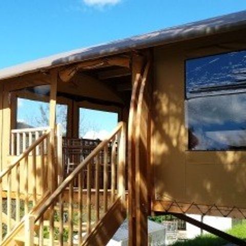 TENTE TOILE ET BOIS 5 personnes - Toilé Nature Luxe 32m² - Jacuzzi - 4 ad + 1 enf