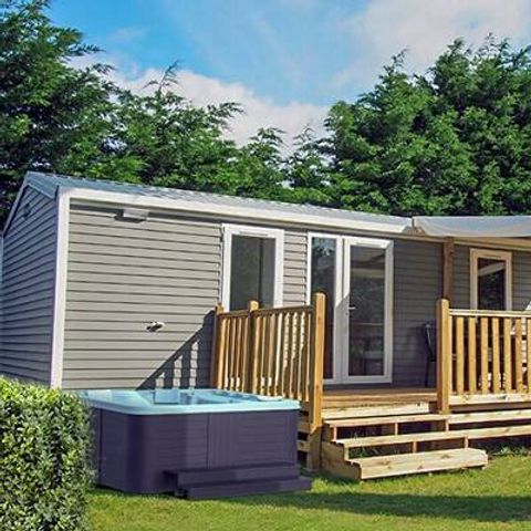 Mobilhome 6 personnes - Premium Exclusive | 3 Ch. | 6 Pers. | Terrasse simple | Jacuzzi | 2 SDB | Clim. | TV