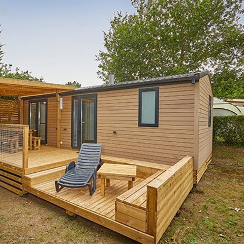 Mobilhome 6 personnes - Ultimate | 3 Ch. | 6 Pers. | Terrasse surélevée | 2 SDB | Clim. | TV