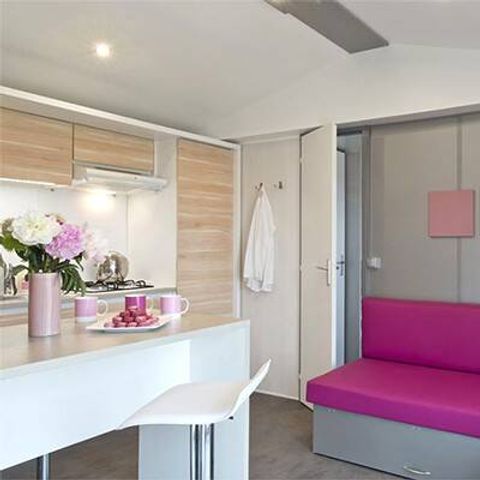 Mobilhome 4 personnes - Mobil-home | Ultimate | 2 Ch. | 4 Pers. | Terrasse Lounge | Jacuzzi | 2 SDB | Clim. | TV