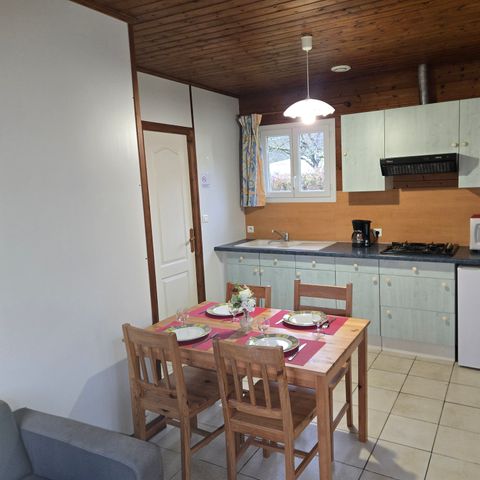 CHALET 5 personnes - Chalet Eden - (2 adultes, 2 enfants, 1 bébé: emplacement pour lit parapluie)