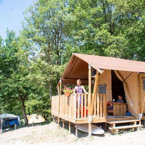 Insolite 4 personnes - TENTE SAFARI 4p