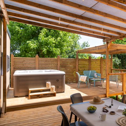 MOBILHOME 6 personnes - EXCLUSIF 3 chambres  Jacuzzi avec suite parentale