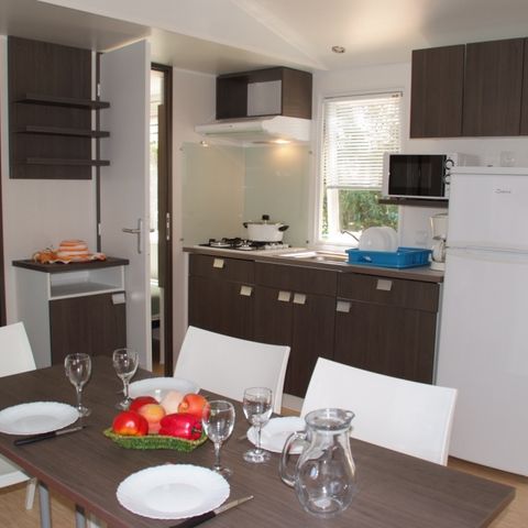 MOBILHOME 4 personnes - Mobil-home Confort 27m² 2 chambres + terrasse couverte - sans tv-sans clim 4 pers