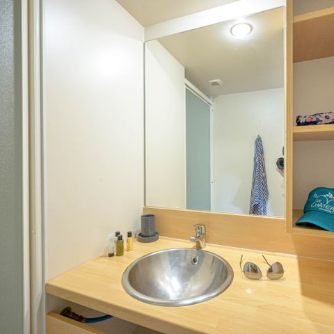 CHALET 5 personnes - Chalet Premium 35m² 2 chambres + terrasse couverte + climatisation + TV + LV 5 pers