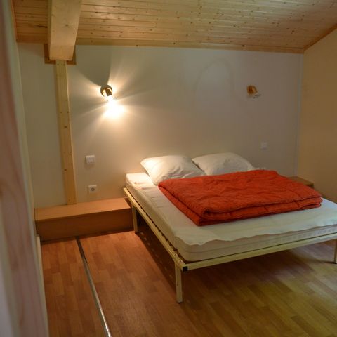 CHALET 4 personnes - Chalet PMR Confort 35m² 2 chambres + terrasse couverte + TV + clim 4 pers