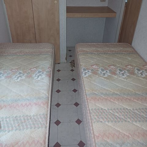 MOBILHOME 4 personnes - 2 chambres - Sans sanitaire ni WC