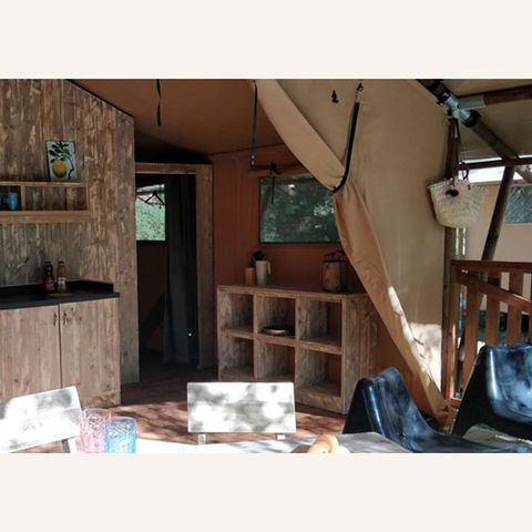 Tente en toile et en bois 4 personnes - LODGE LUXE BORD DE RIVIERE