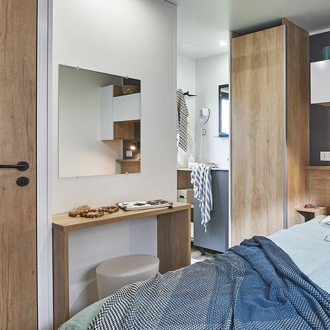 MOBILHOME 4 personnes - Olivier (2023), 2 chambres 2salles de bain, grand salon (tv), terrasse, wifi