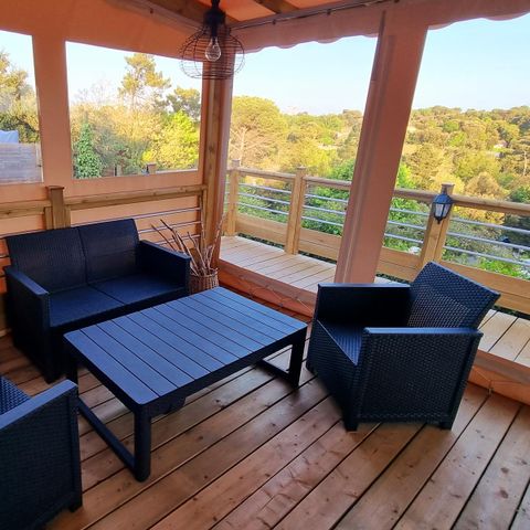 MOBILHOME 8 personnes - Premium 30-40m² - 3 chambres + TV + Terrasse couverte & draps jetables fournis