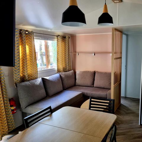 MOBILHOME 8 personnes - Confort 24-34m² - 3 chambres - terrasse couverte + TV