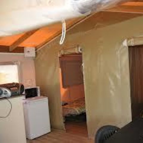 MOBILHOME 4 personnes - TOILÉ NATURE CLASSIC 20 m² sans sanitaires
