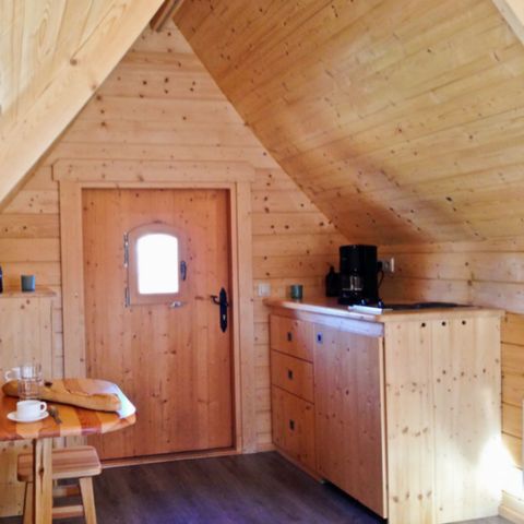 HÉBERGEMENT INSOLITE 2 personnes - CABANE 2 pers - accès PMR