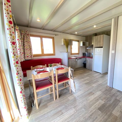 CHALET 4 personnes - CONFORT 50m² PMR  (2 chambres) dont terrasse couverte + TV