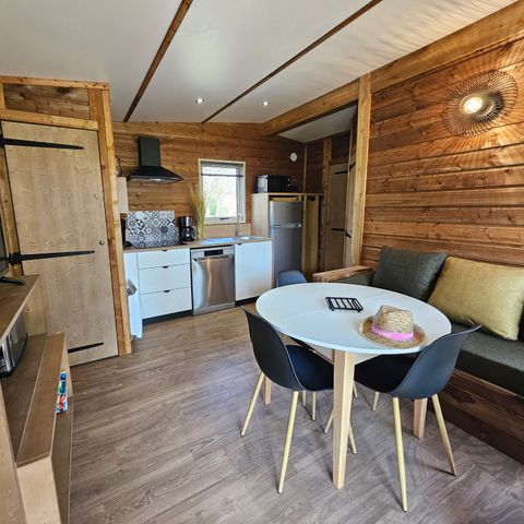 MOBILHOME 6 personnes - Premium 56 m² (3 chambres) dont terrasse semi-couverte fermée + Clim + TV + LV + Plancha