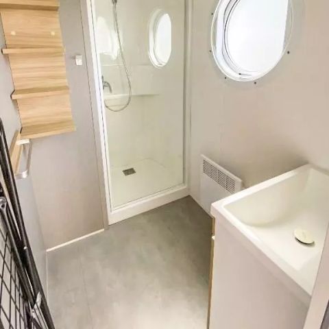 MOBILHOME 6 personnes - 3 Pièces 4/6 Personnes + TV