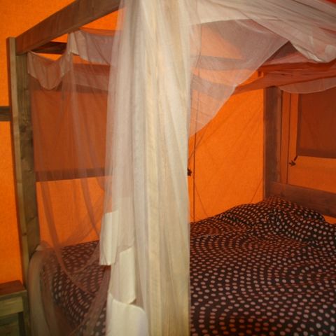 TENTE TOILE ET BOIS 5 personnes - SAFARI WOODY (sans sanitaires)