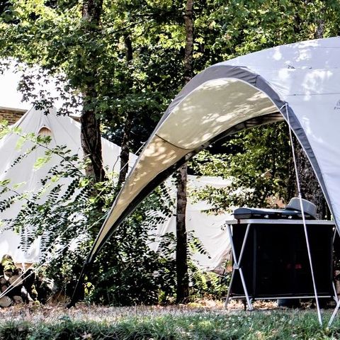 HÉBERGEMENT INSOLITE 5 personnes - GLAMPING CABANE sans sanitaires