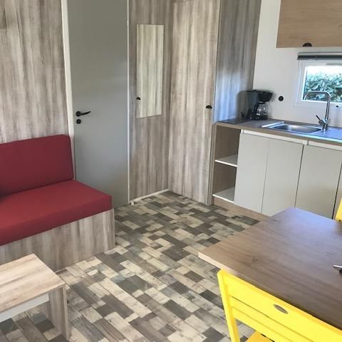 MOBILHOME 4 personnes - Mobil home Confort Nirvana 32m² - 2 chambres - 2 salles de bains + terrasse semi-couverte 15m²