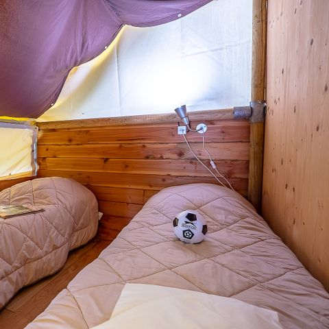 Tente en toile et en bois 6 personnes - Trappeur 3 chambres