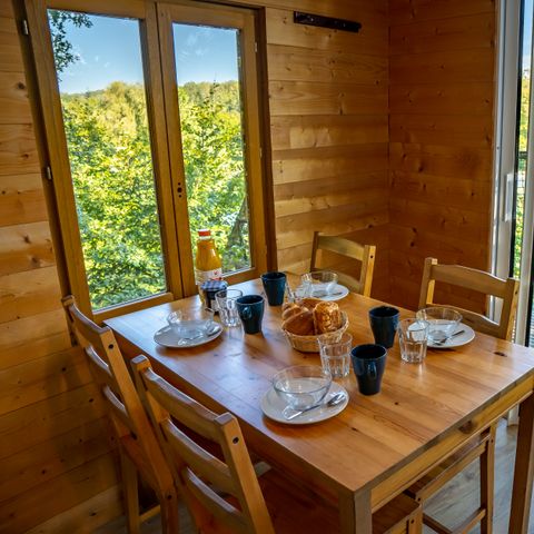 HÉBERGEMENT INSOLITE 4 personnes - Cabane suspendue Robin des Bois (sanitaires communs)