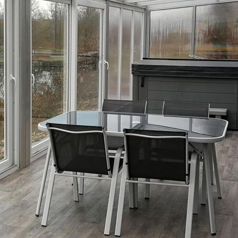 HÉBERGEMENT INSOLITE 2 personnes - Container Spa et Sauna