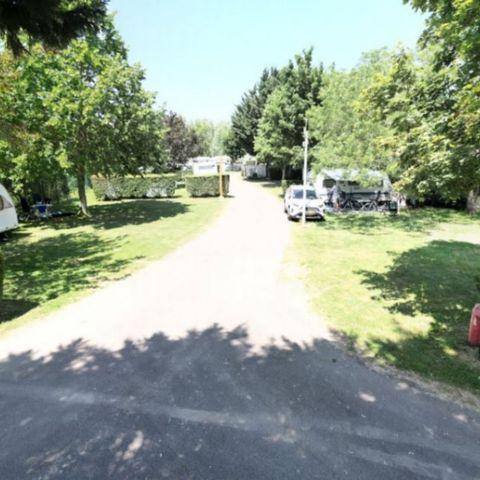 Emplacement - Camping
