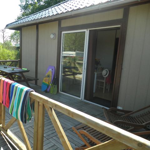 MOBILHOME 4 personnes - Chalet Standard 35m² - 2 chambres + terrasse non-couverte - PMR