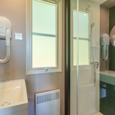 MOBILHOME 6 personnes - NEW// Villa de la Rance Prestige 40m² - 3 chambres - 2 salles de bain - SPA - Terrasse couverte