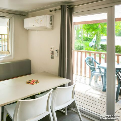MOBILHOME 4 personnes - Confort 32m² - 2 chambres + terrasse couverte 12m² + TV + Clim -