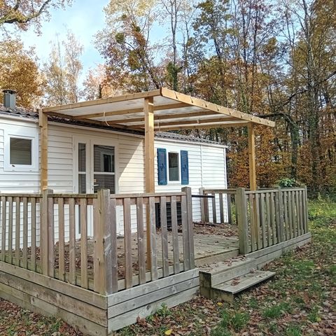 MOBILHOME 4 personnes - Confort 32m² - 2 chambres + terrasse + TV + Clim -