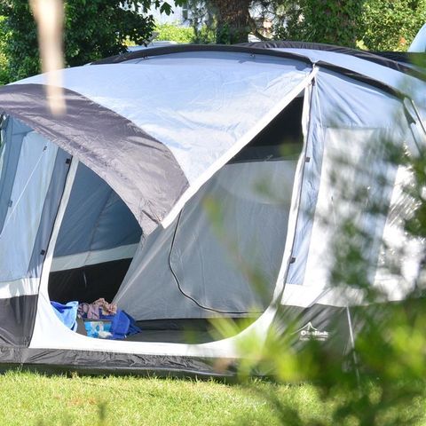 Emplacement - Forfait emplacement : voiture + tente / caravane ou camping-car