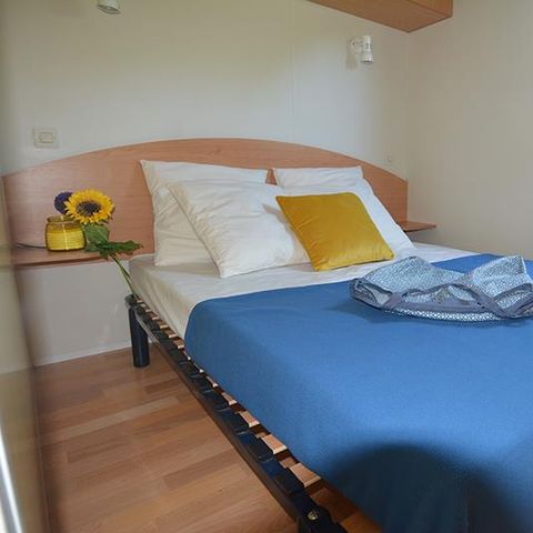 MOBILHOME 4 personnes - FLORES 31m² - 2 chambres  + terrasse