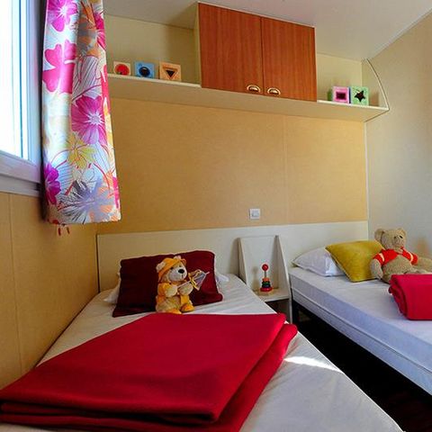MOBILHOME 4 personnes - FLORES 31m² - 2 chambres + terrasse couverte
