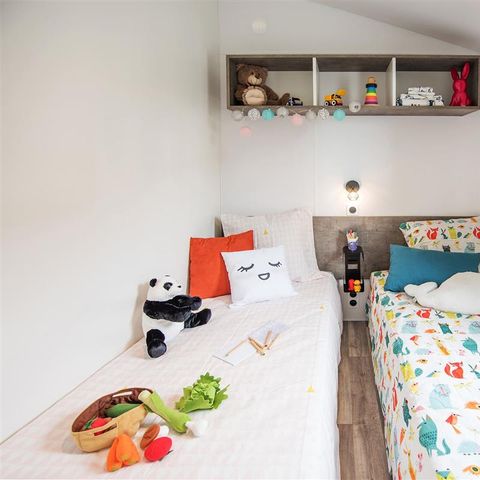 MOBILHOME 4 personnes - "BAHIA Confort +" 27m² - 2 chambres - Terrasse couverte - Lave vaisselle