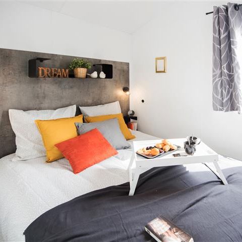 MOBILHOME 4 personnes - "BAHIA Confort +" 27m² - 2 chambres - Terrasse couverte - Lave vaisselle