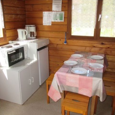 BUNGALOW 4 personnes - CABIN sans sanitaires