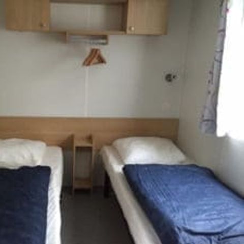 MOBILHOME 1 personne - 02-Mobil-Home Mitoyen Standard 17m2 (1ch - 1 pers.) + TV + Clim - prix pour 2 personnes