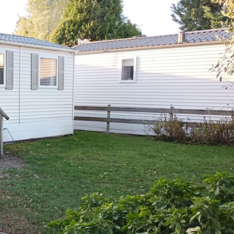 MOBILHOME 2 personnes - 07-Mobil-Home Confort 24 m2 (2ch - 2/4 pers.) + petite terrasse couverte + TV + Clim - prix pour 2 personnes