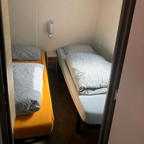 MOBILHOME 2 personnes - 13-La Folle entreprise 32m2 (2ch - 2/6pers.) + Jaccuzzi + Lits faits + serviette + kit boissons + TV - prix pour 2 personnes
