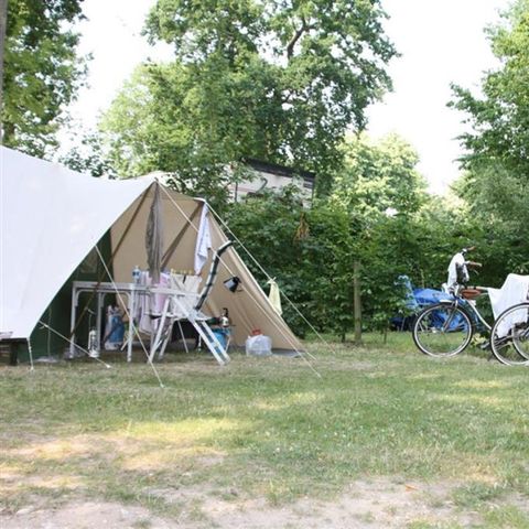 Emplacement - Grand Confort - Eau / électricité / évacuation